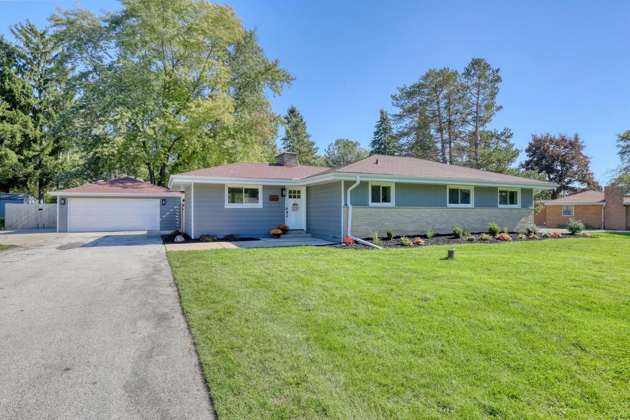 W164N9740 Water St, Germantown, WI 53022