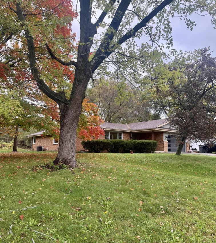 W135S6493 Windsor Rd, Muskego, WI 53150