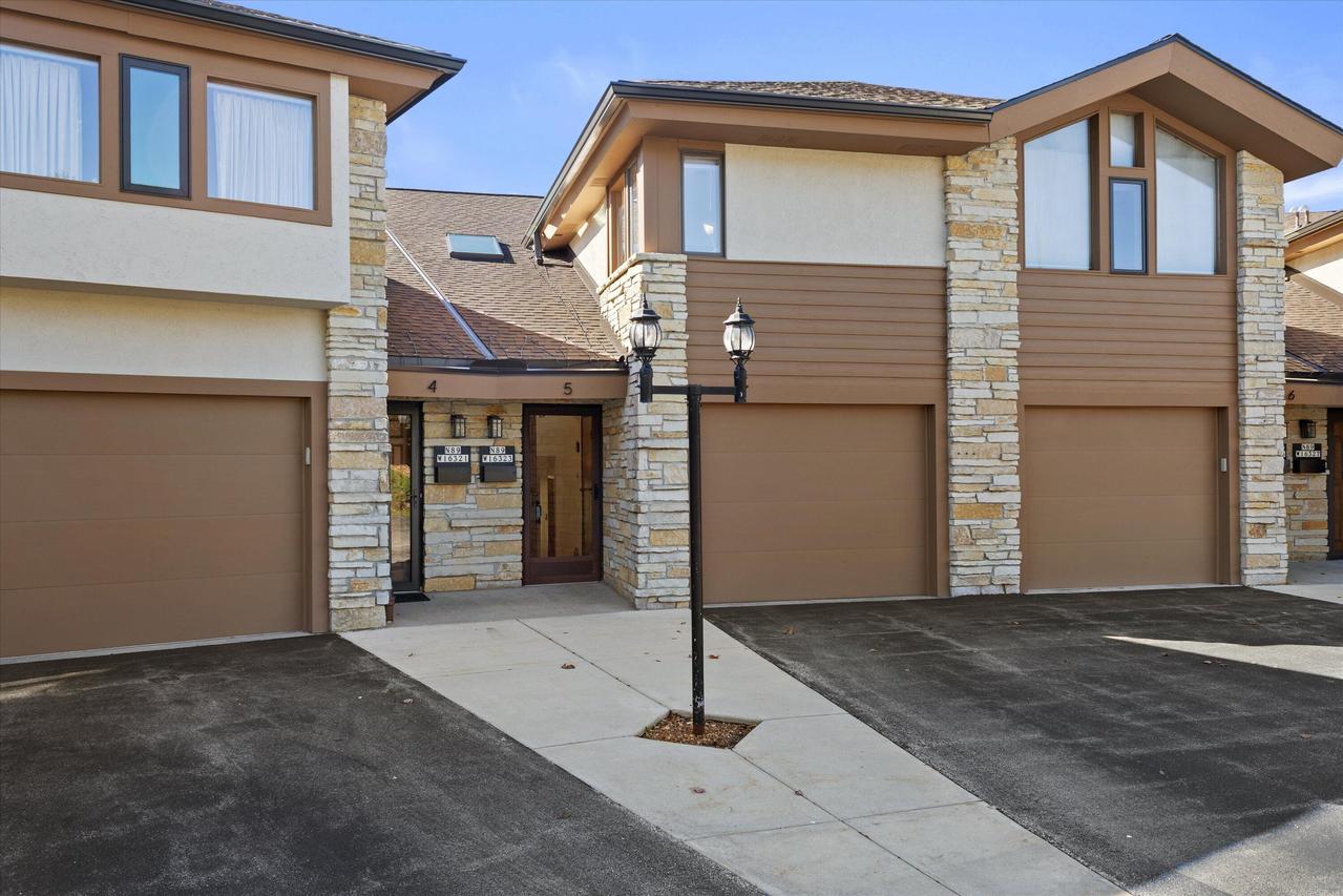 N89W16323 Main St #B5, Menomonee Falls, WI 53051