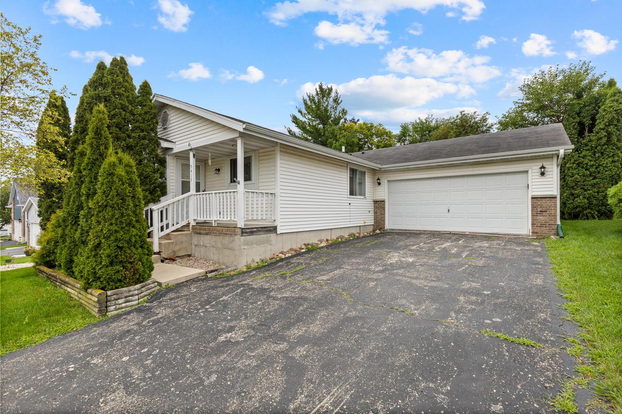 5417 41st St, Kenosha, WI 53144