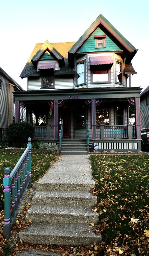 900 S 20th St, Milwaukee, WI 53204