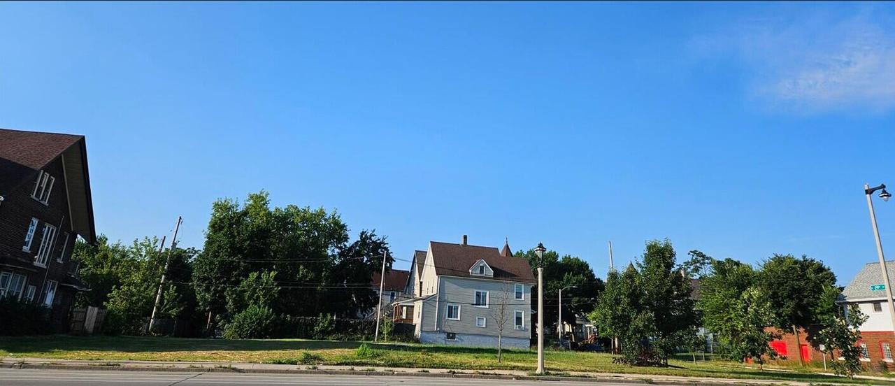 2821 -2829 W North Ave, Milwaukee, WI 53208