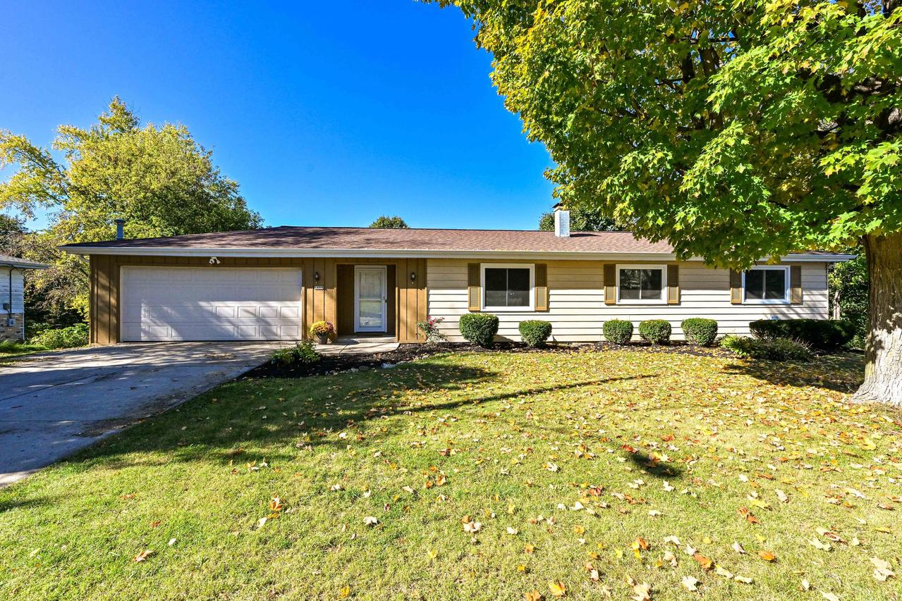 1455 16th Ave, Grafton, WI 53024