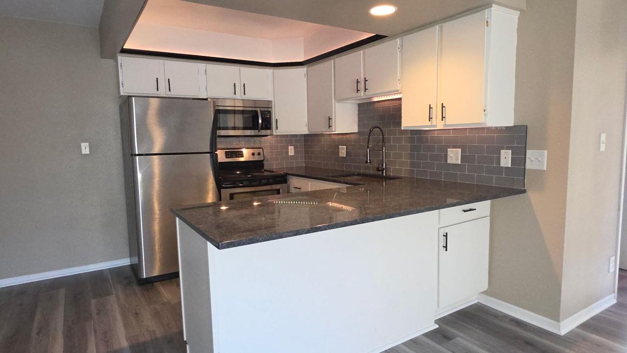 103 Evans Ct #5, Sheboygan Falls, WI 53085