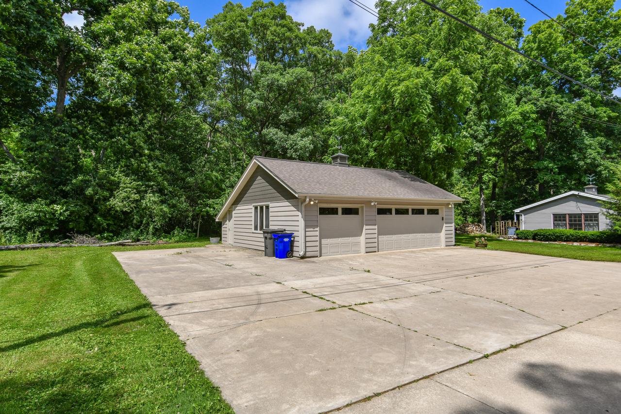 Lt1 N Shore Dr, Muskego, WI 53150