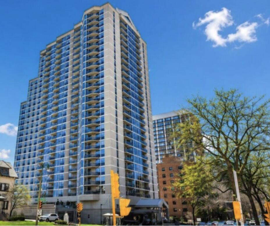 1660 N Prospect Ave #1901, Milwaukee, WI 53202