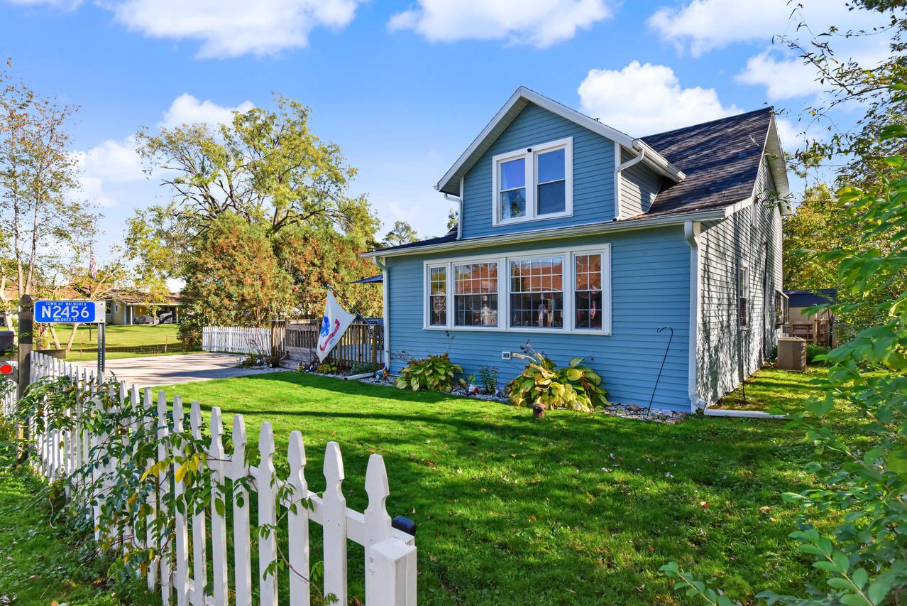 N2456 Mildred St, Walworth, WI 53115