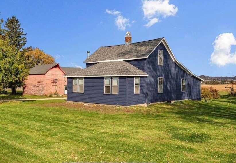 N15636 State Road 35 -, Trempealeau, WI 54661