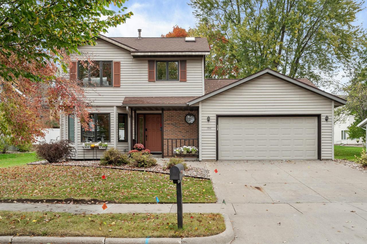 1941 Esther Dr, Onalaska, WI 54650