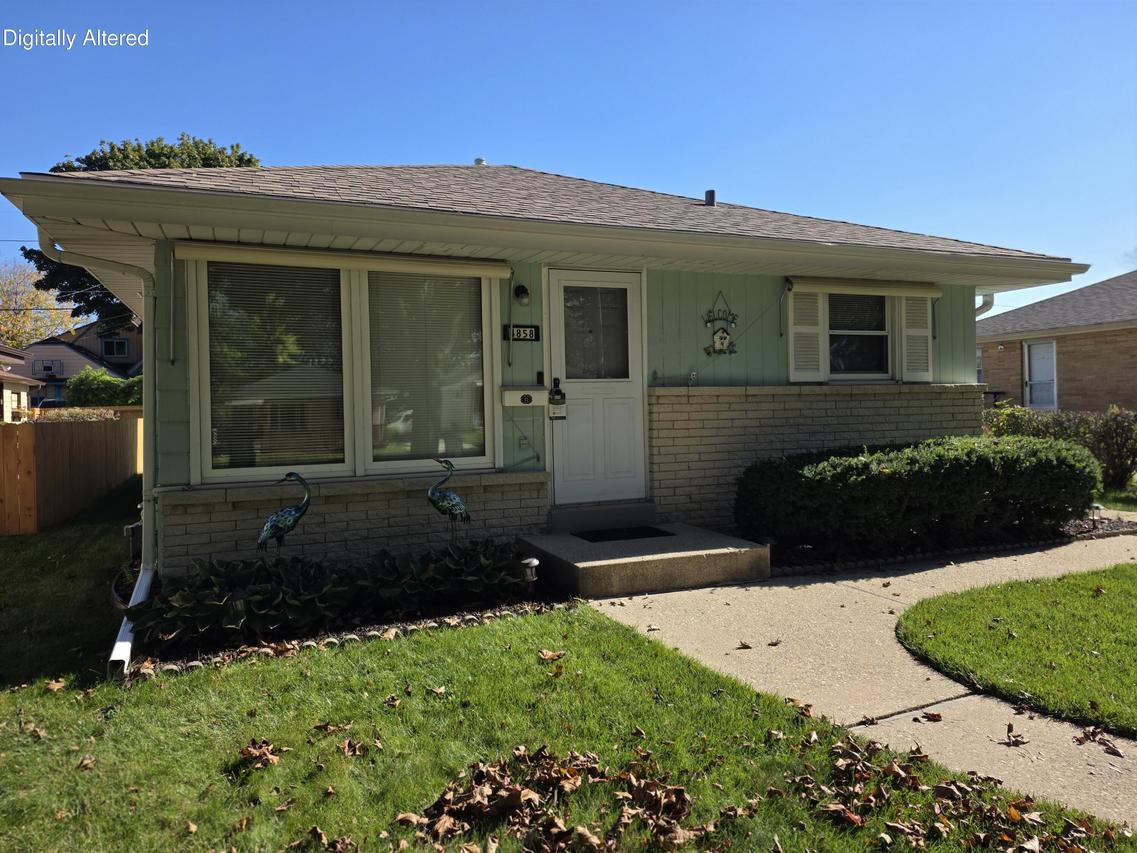 4858 N 88th St., Milwaukee, WI 53225