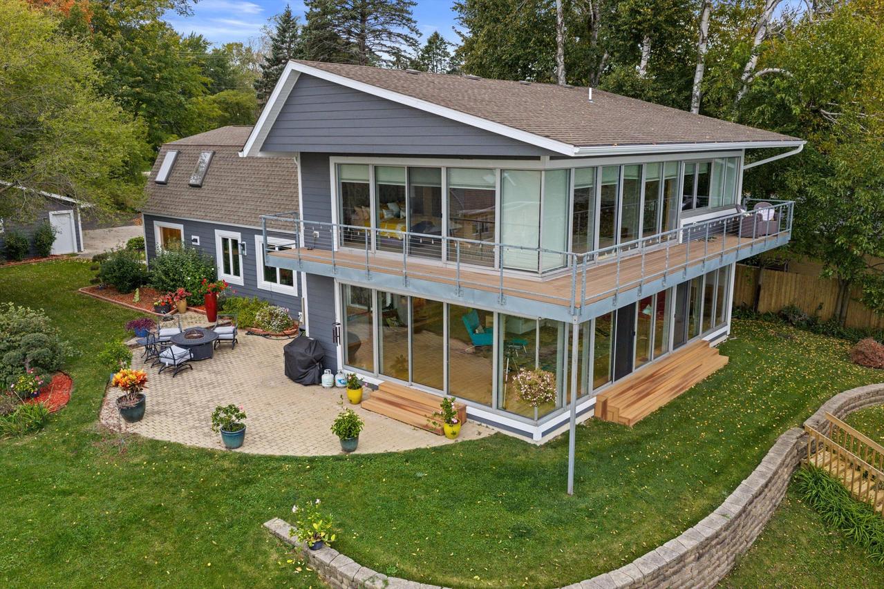 563 Sheridan Rd, Somers, WI 53403
