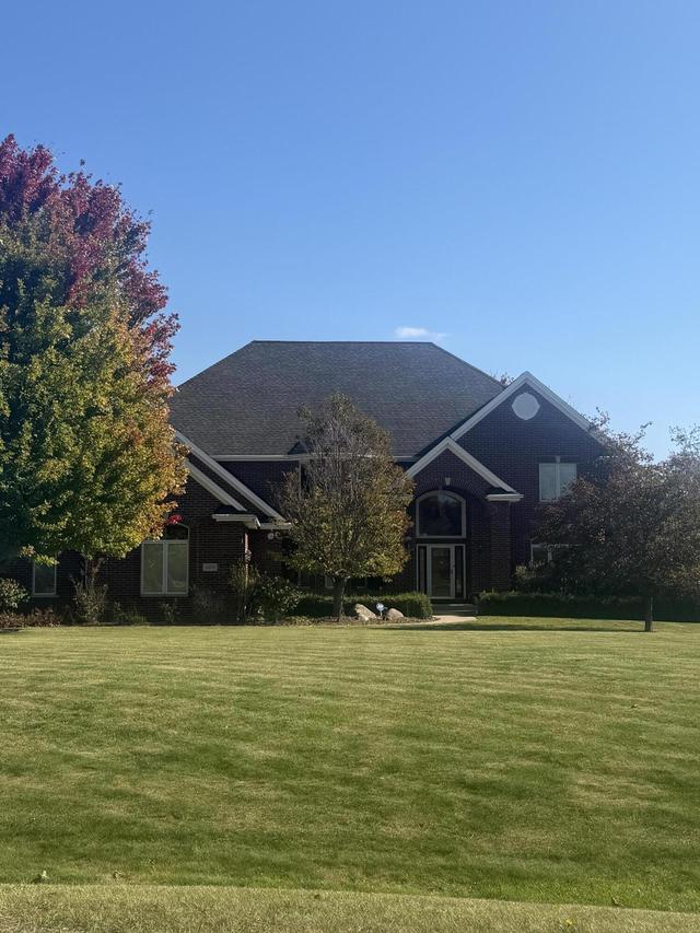 14050 N Twin Oaks Ln, Mequon, WI 53097