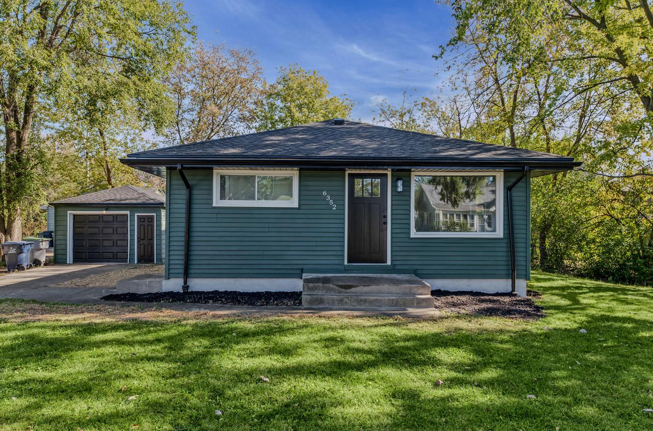 6352 N 101st St, Milwaukee, WI 53225