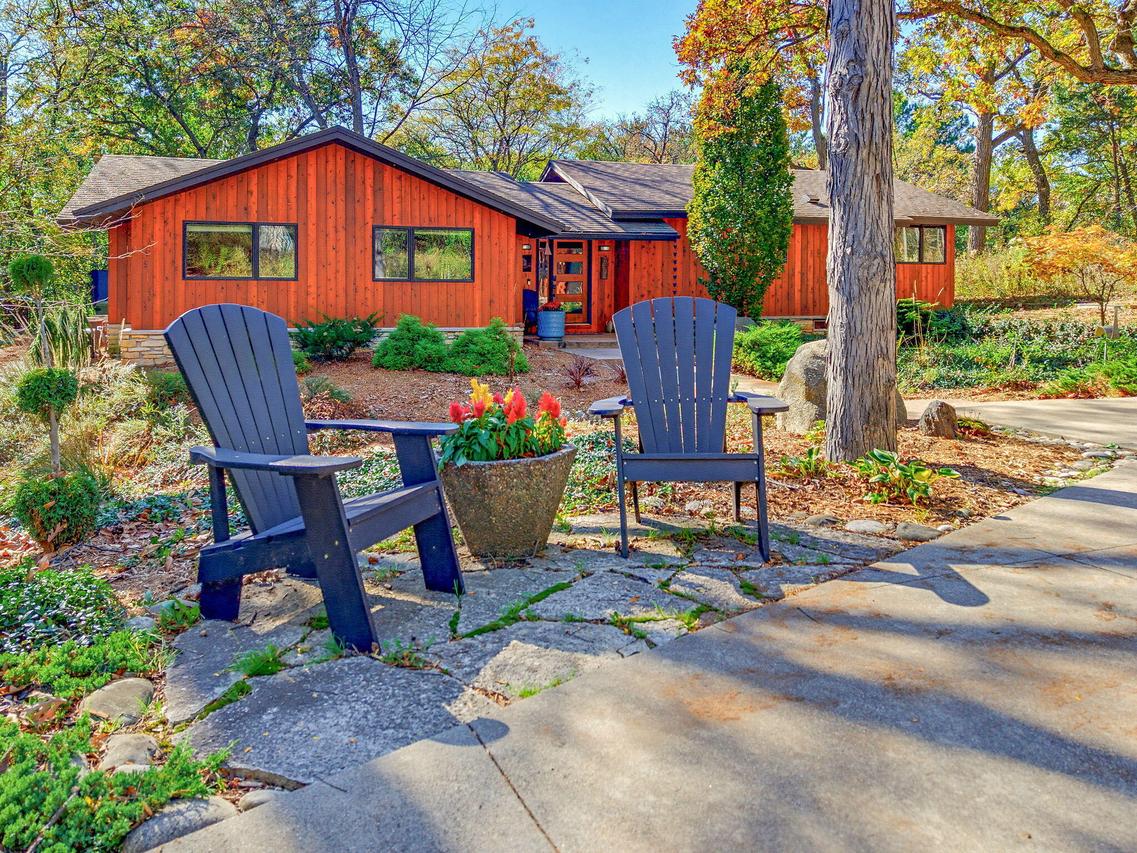 419 S Taliesin Rd, Wales, WI 53183