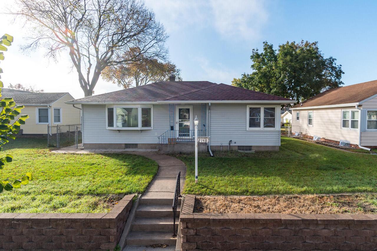 2148 Mississippi St, La Crosse, WI 54601