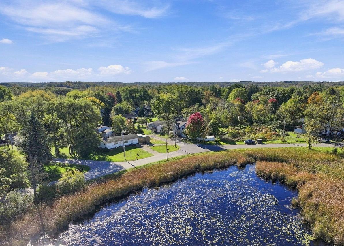 N1180 S Lake Shore, Bloomfield, WI 53128