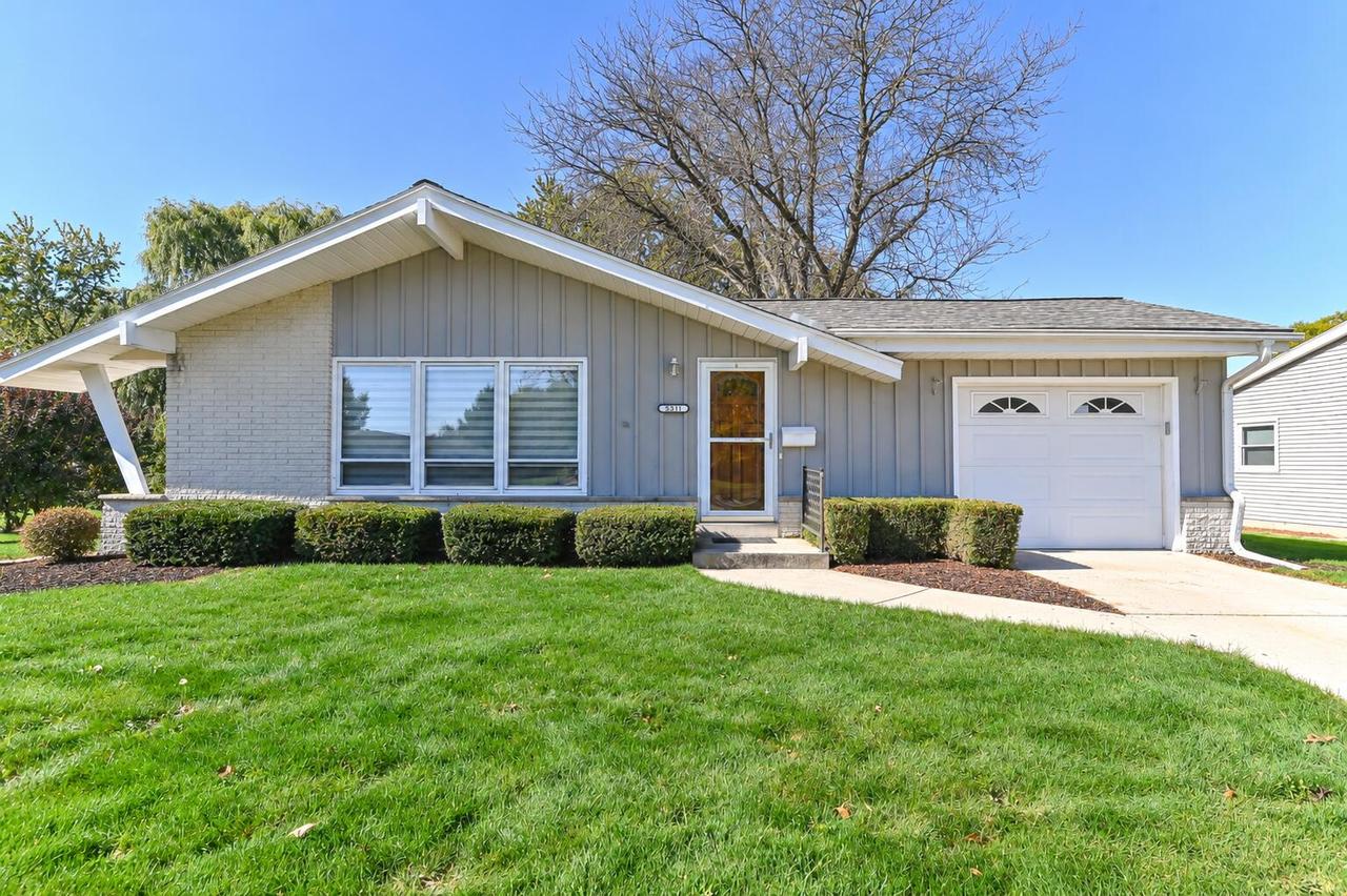 5111 Russell Ct, Greendale, WI 53129