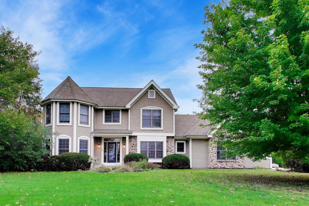 8225 Marjorie Dr, Waterford, WI 53185