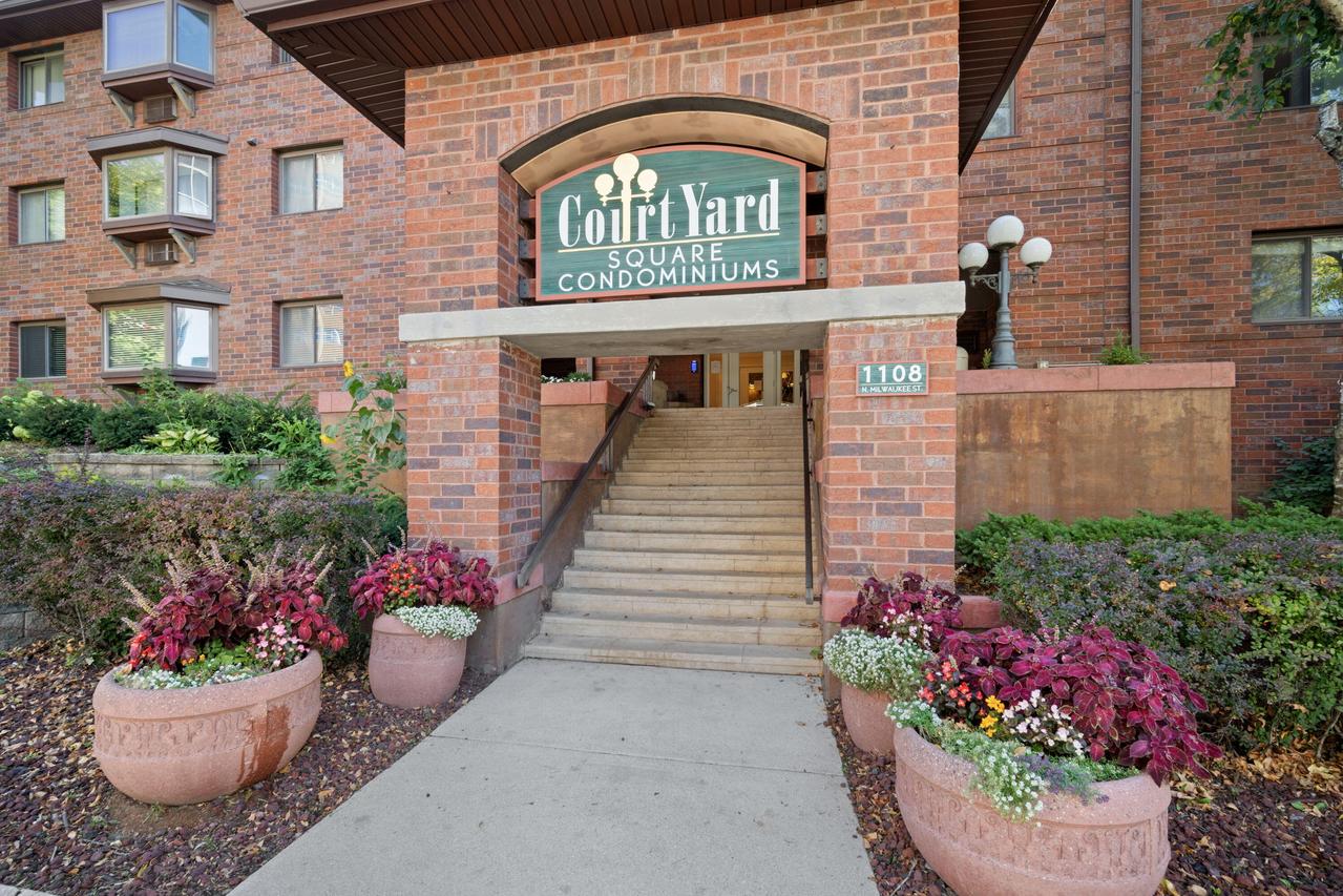 1108 N Milwaukee St #358, Milwaukee, WI 53202