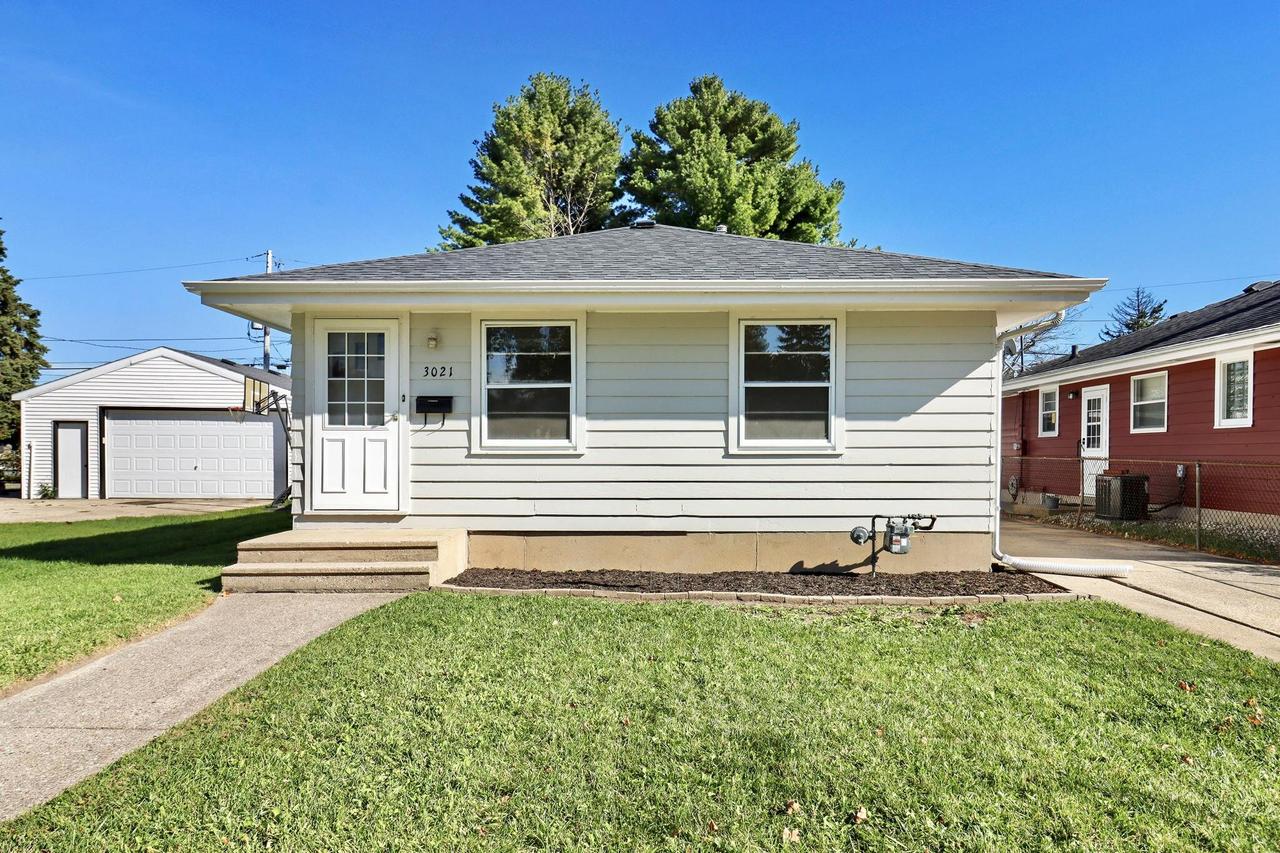 3021 24th Ave, Kenosha, WI 53140