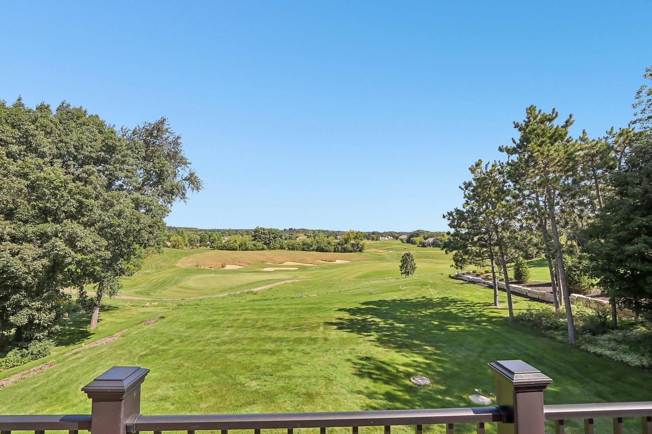 194 Crooked Stick Pass, North Prairie, WI 53153