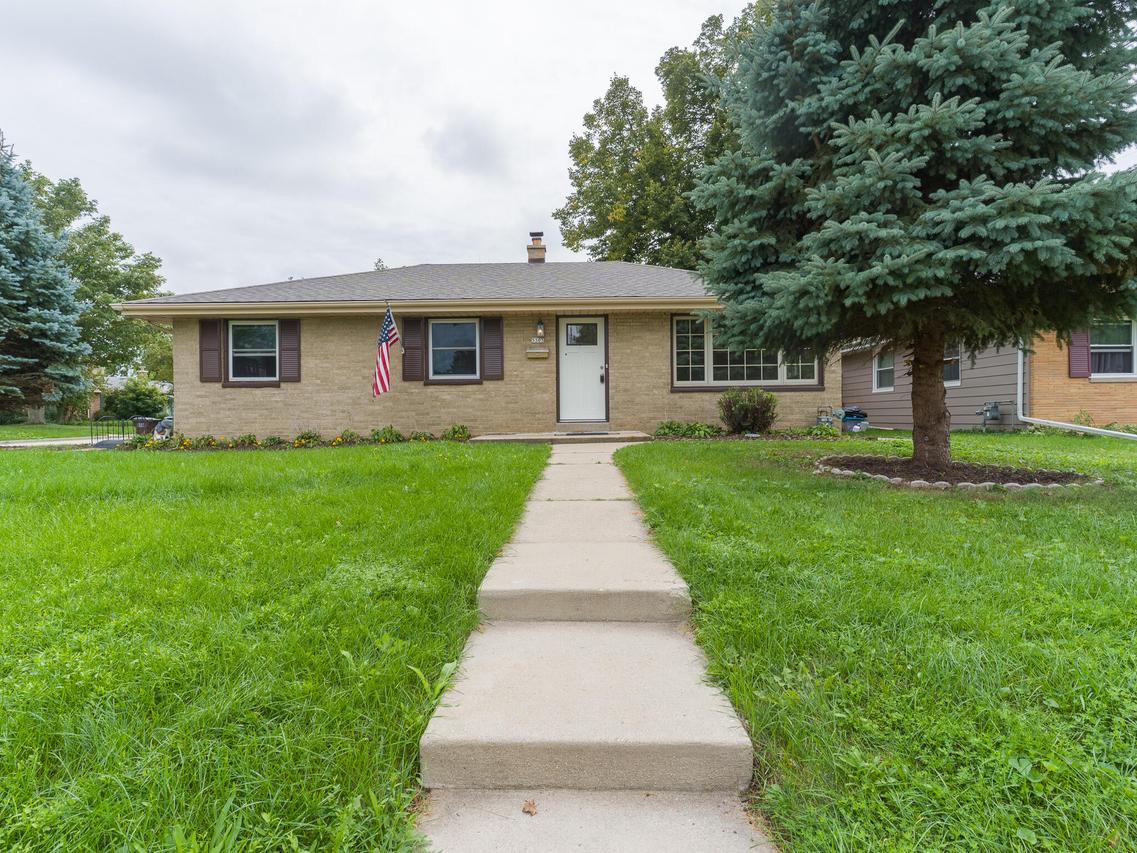 5303 W Wilbur Ave, Greenfield, WI 53220