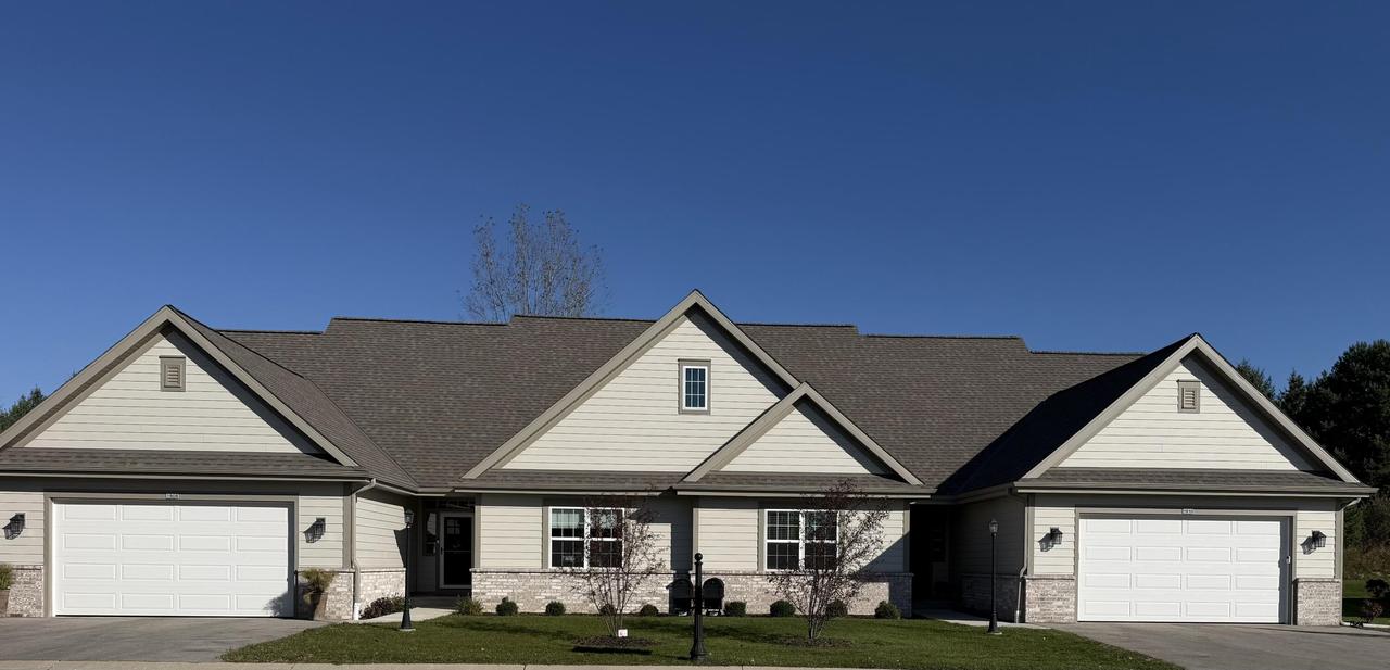 1787 Cedar Ridge #216-2, Slinger, WI 53086