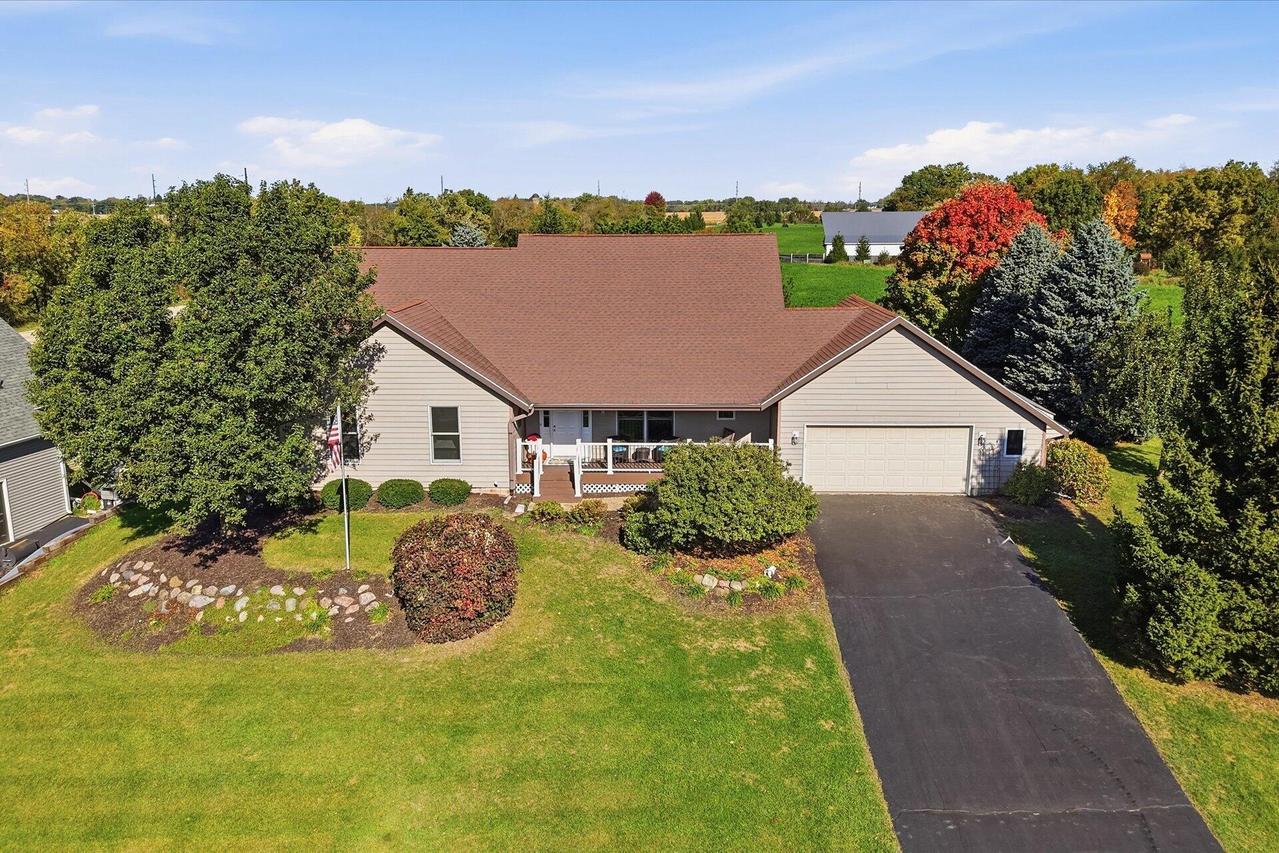 1556 Fox Run, Twin Lakes, WI 53181