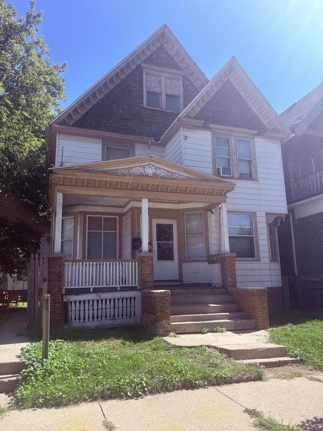 1118 S 15th Pl, Milwaukee, WI 53204