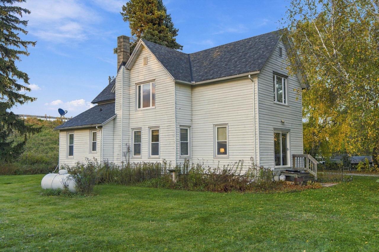 N564 Allen Rd, Sherman, WI 53075