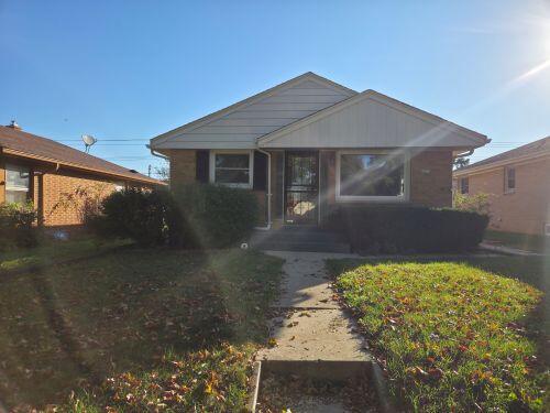 4672 N 69th St, Milwaukee, WI 53218