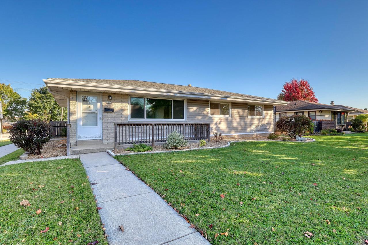 7930 W Howard Ave, Milwaukee, WI 53220