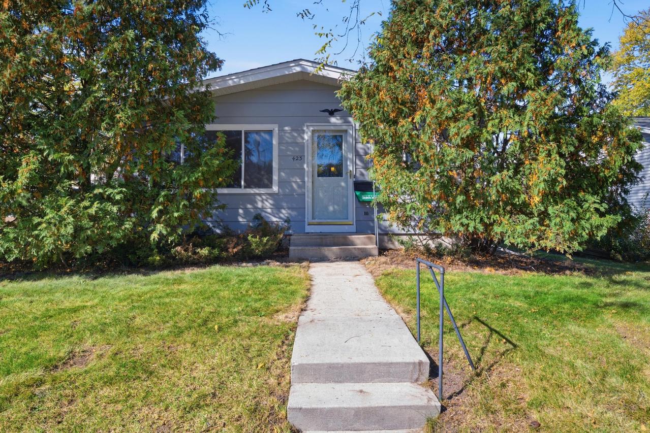 423 S Spring St, Port Washington, WI 53074