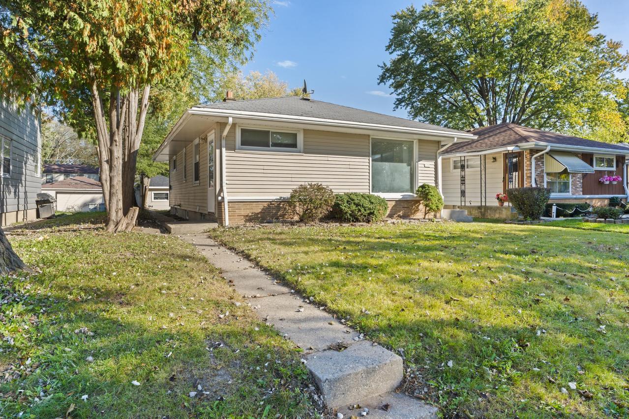5930 N 67th St, Milwaukee, WI 53218