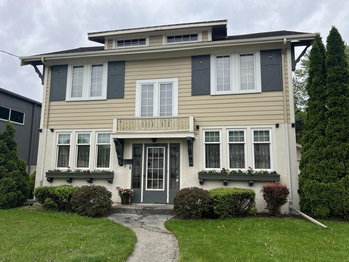 57 W Washington St, Chilton, WI 53014