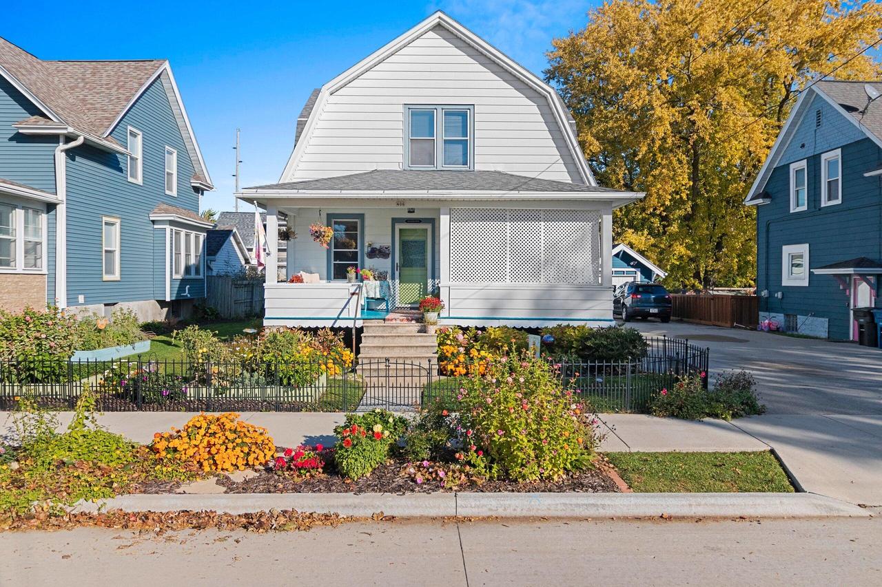 406 E Lincoln Ave, Oshkosh, WI 54901