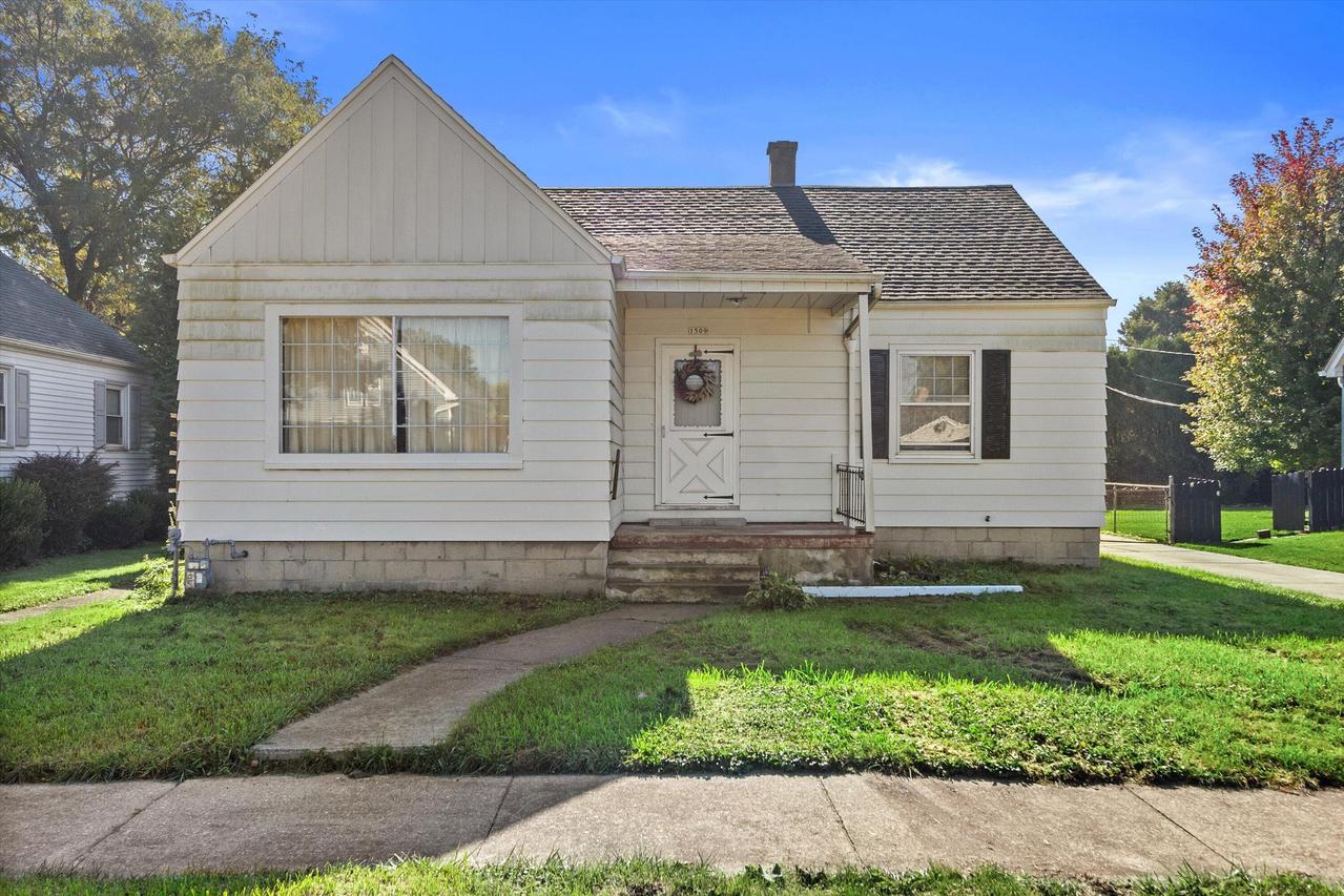 1509 Plainfield Ave, Racine, WI 53403