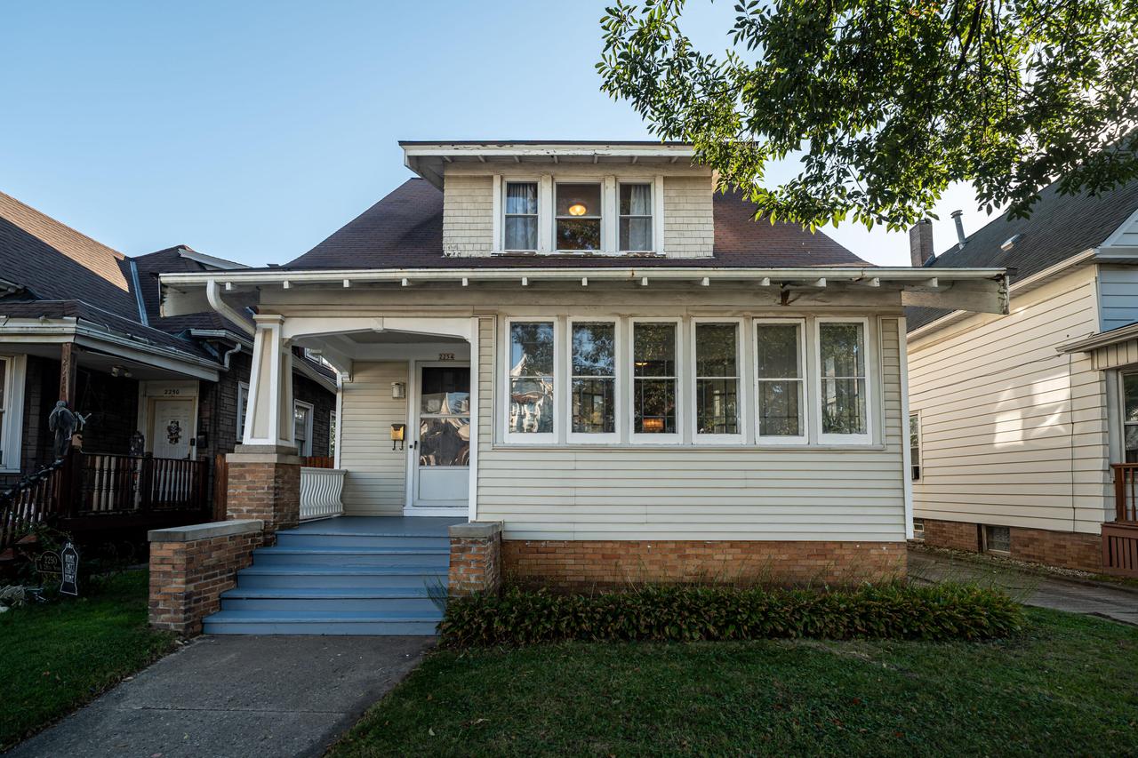 2254 S 28th St, Milwaukee, WI 53215
