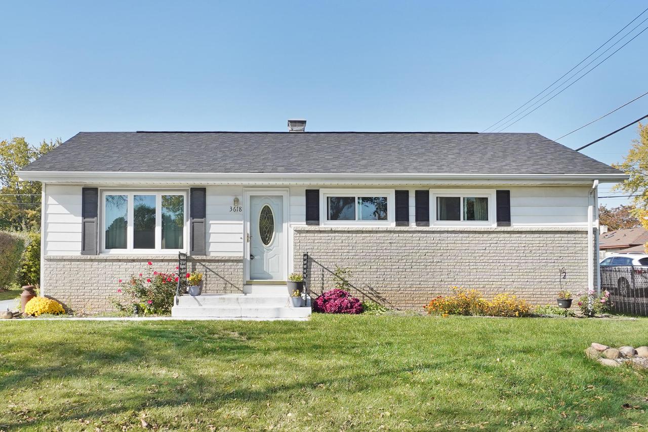 3618 W Parnell Ave, Milwaukee, WI 53221