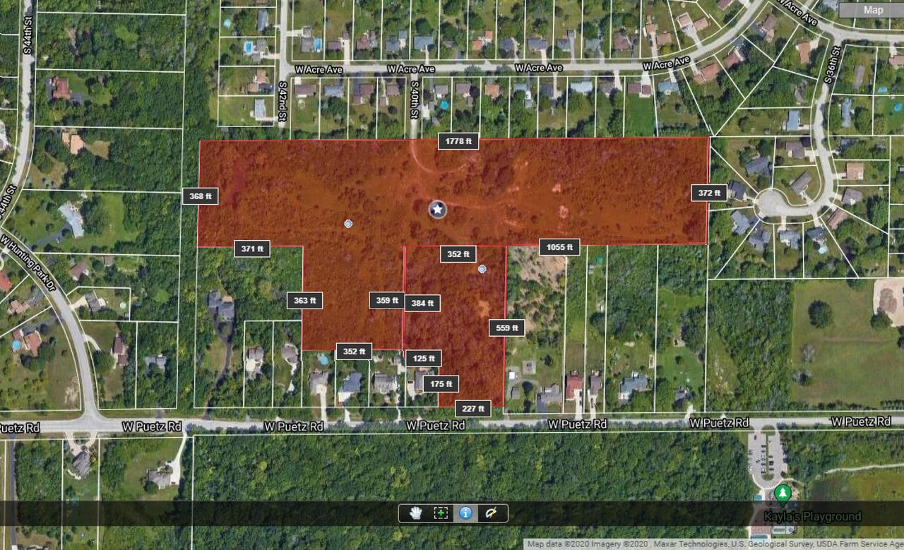 4034 W Puetz Rd, Franklin, WI 53132