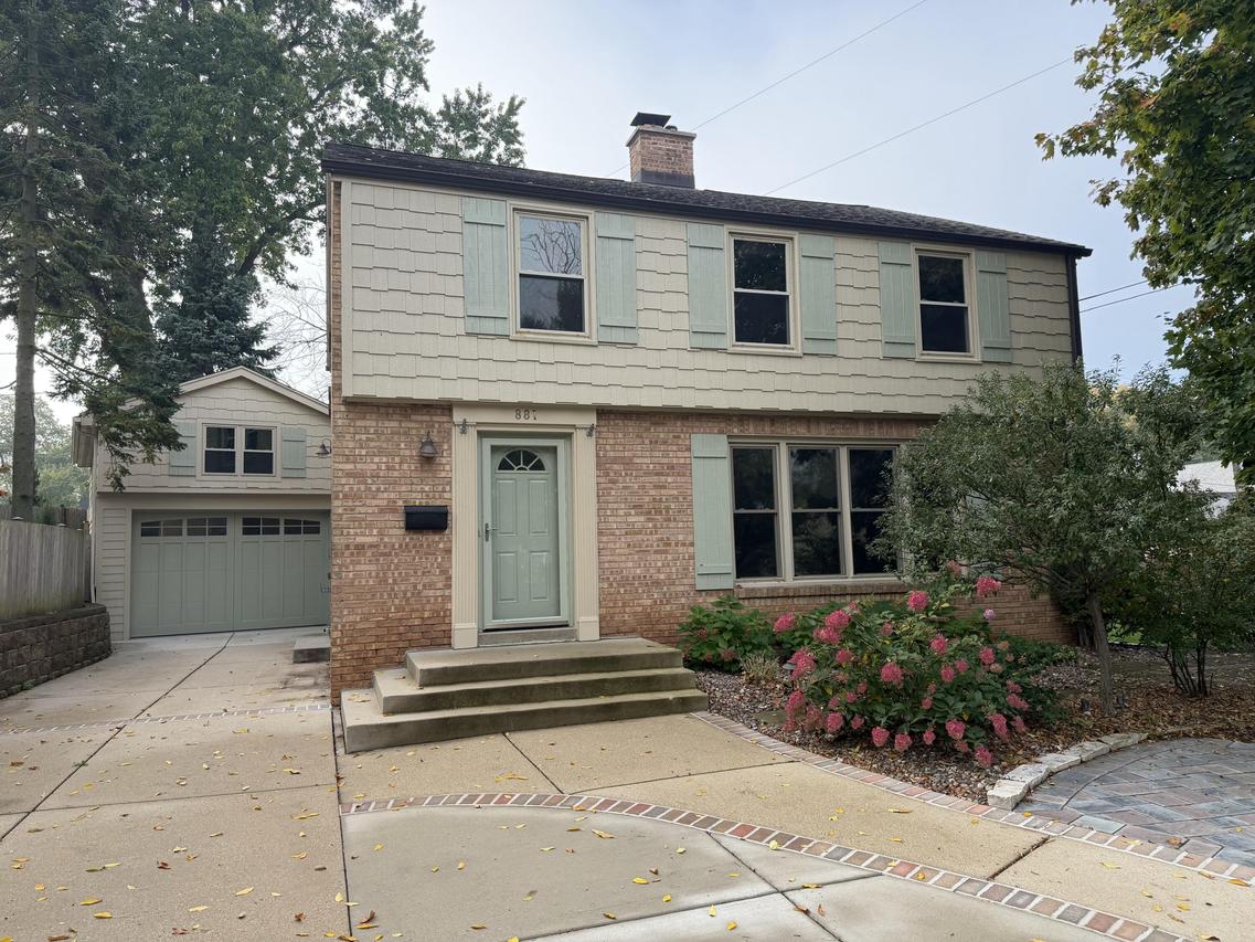 881 E Lake Forest, Whitefish Bay, WI 53217