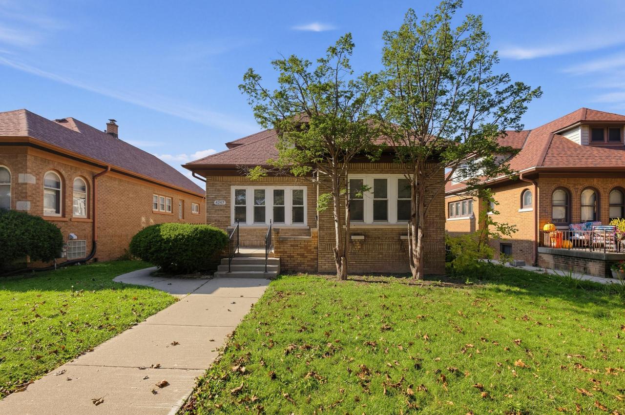 4247 N 16th St, Milwaukee, WI 53209