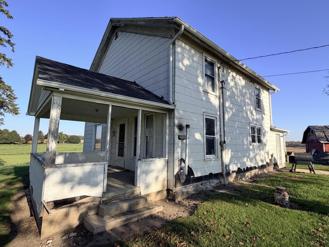 125 Sharp Rd, Dover, WI 53105