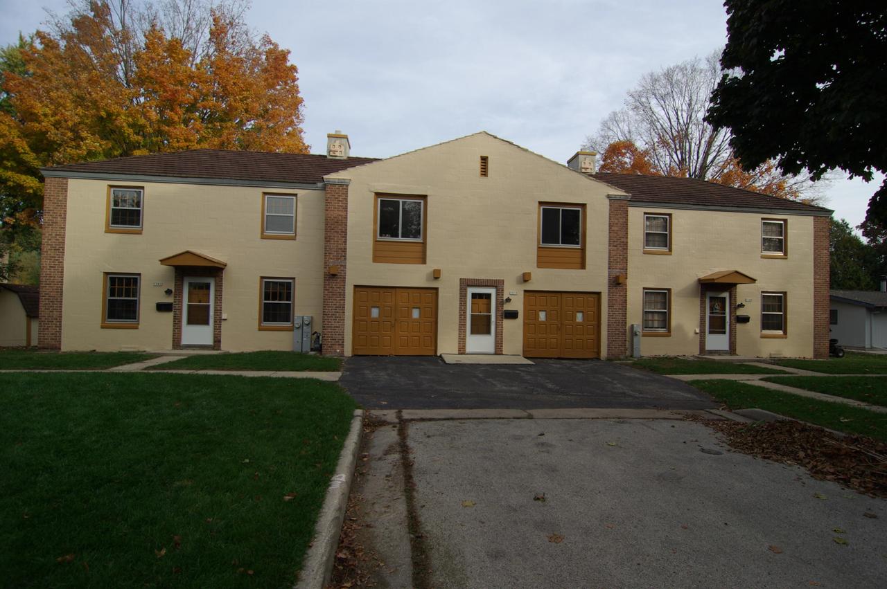 5579-80-81 Azalea Ct, Glendale, WI 53129