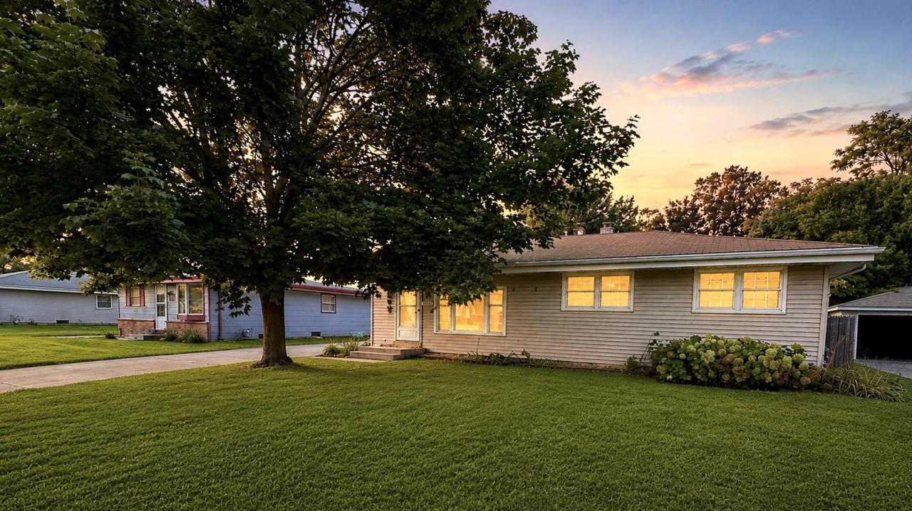 2622 6 Mile Rd, Caledonia, WI 53402