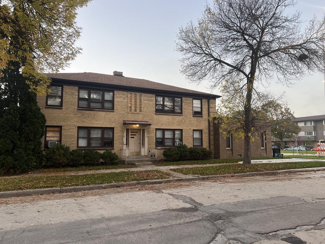3645 N 91st St, Milwaukee, WI 53222
