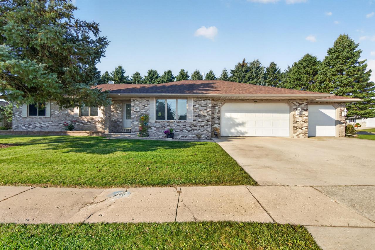 877 North St, Brownsville, WI 53006