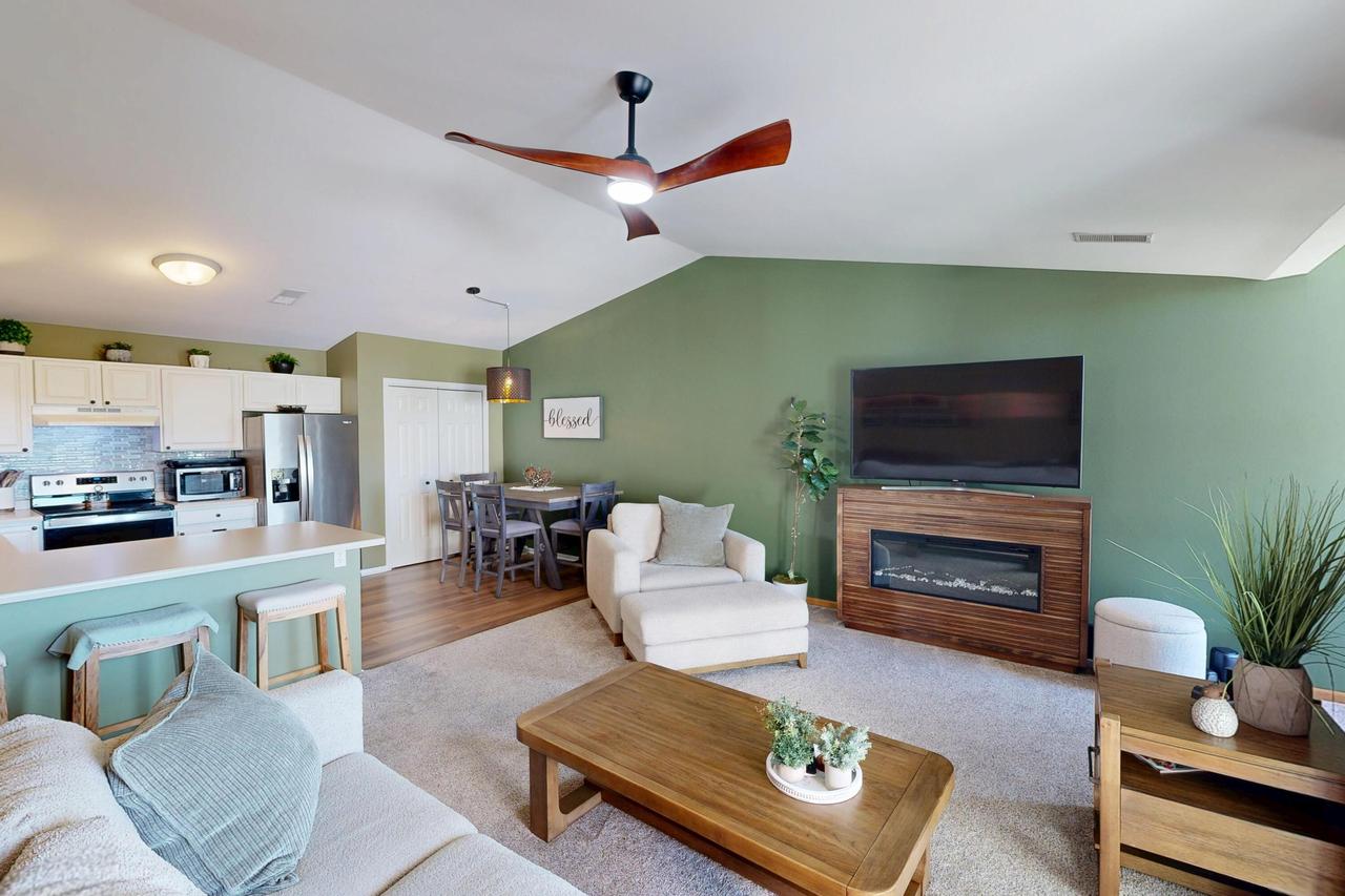 1600 Commonwealth Dr #1, Fort Atkinson, WI 53538