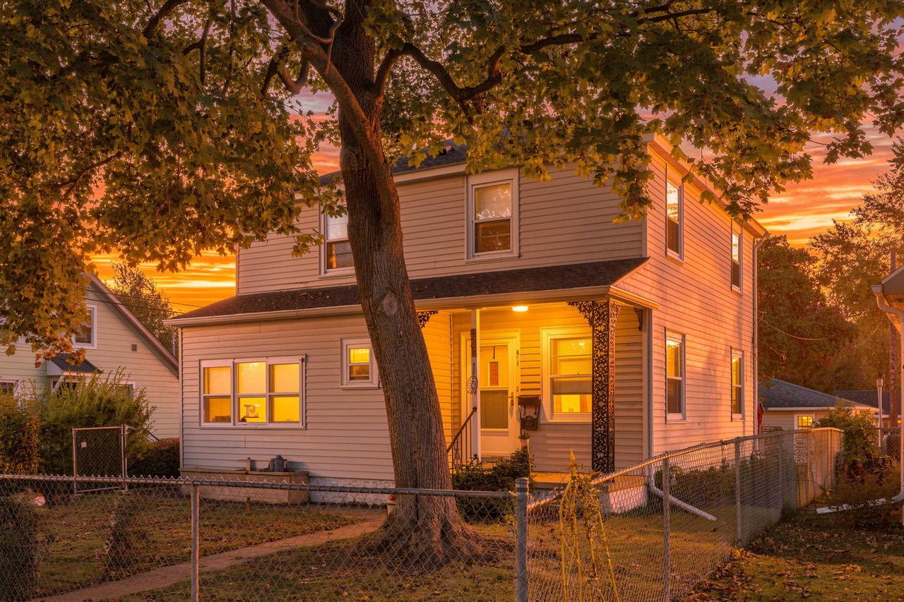 821 S 20th St, La Crosse, WI 54601