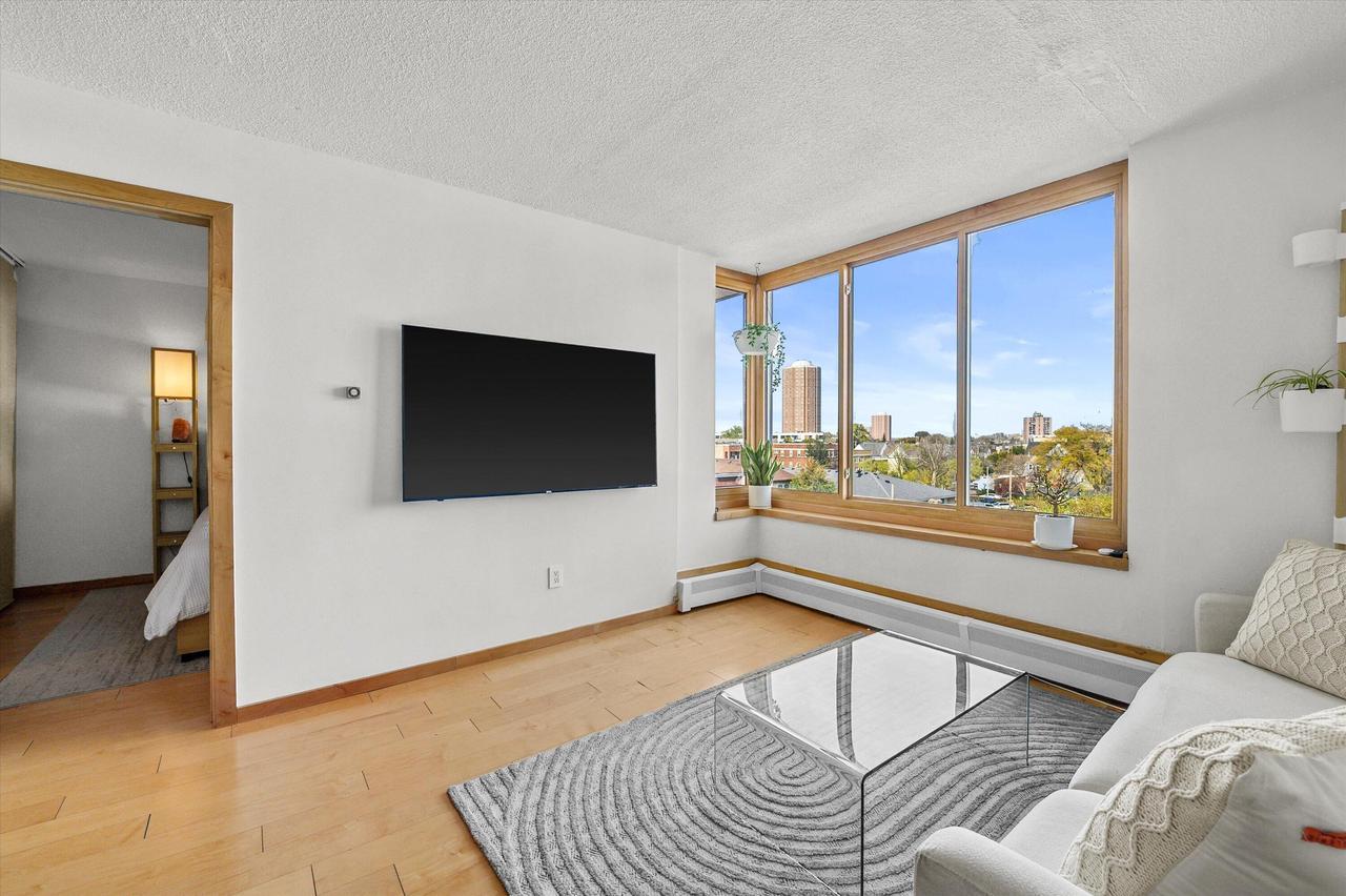 1409 N Prospect Ave. #506, Milwaukee, WI 53202